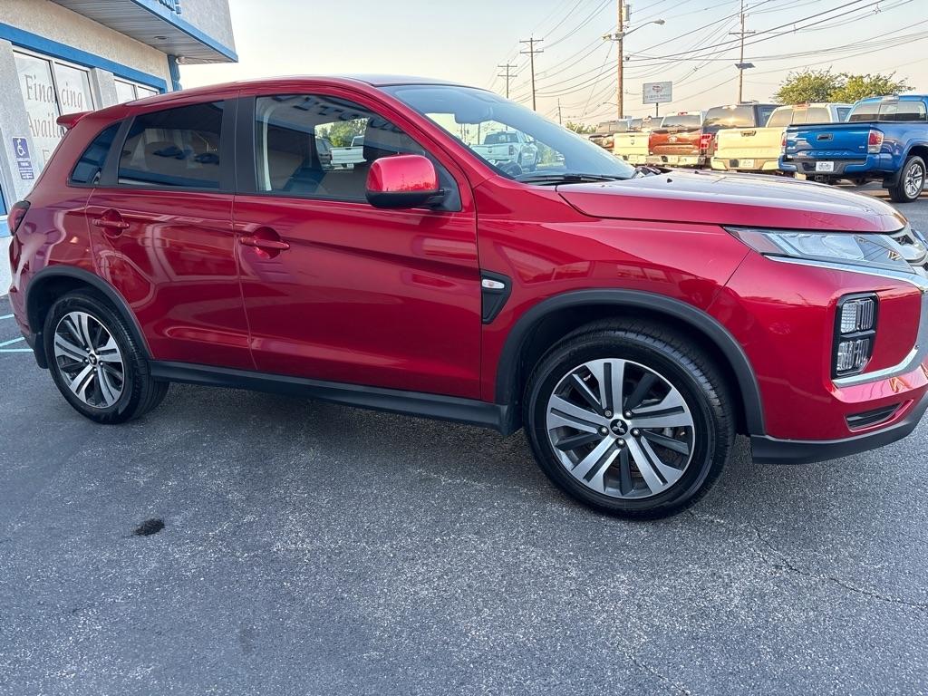 Mitsubishi Outlander Sport ES 2.0 CVT 2021