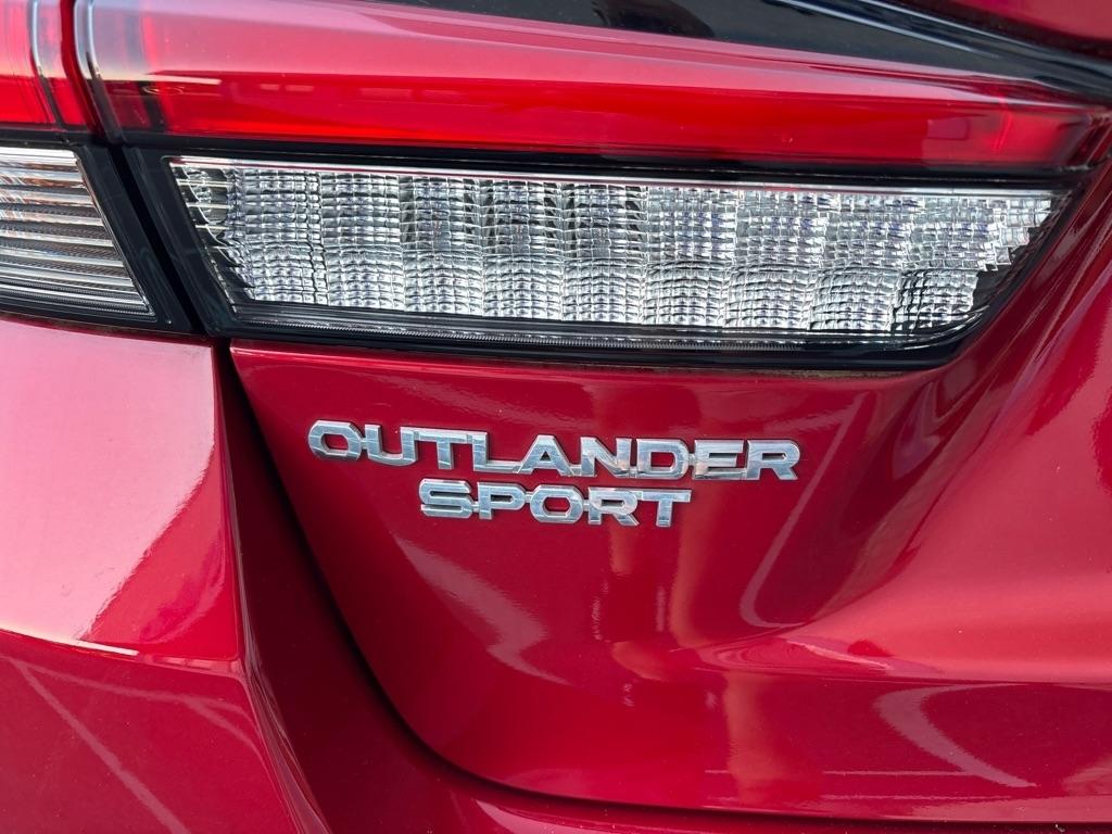 Mitsubishi Outlander Sport ES 2.0 CVT 2021
