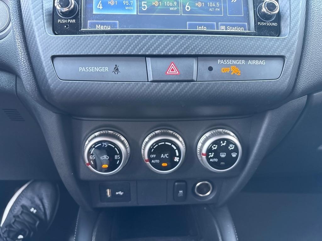 Mitsubishi Outlander Sport ES 2.0 CVT 2021