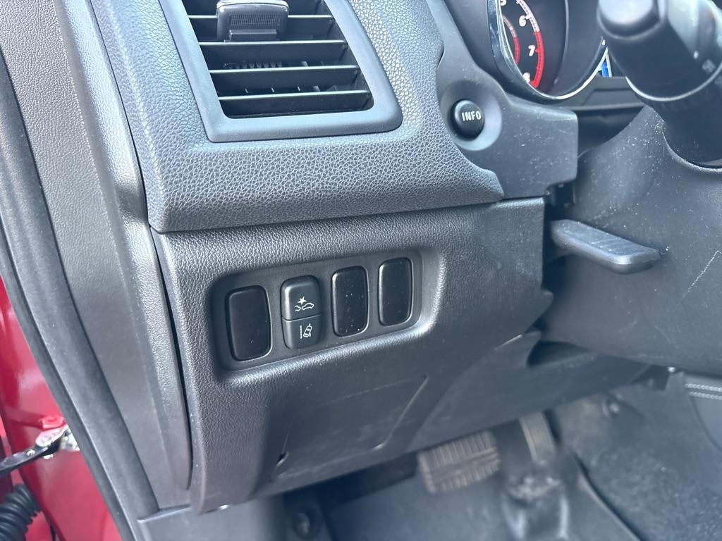 Mitsubishi Outlander Sport ES 2.0 CVT 2021
