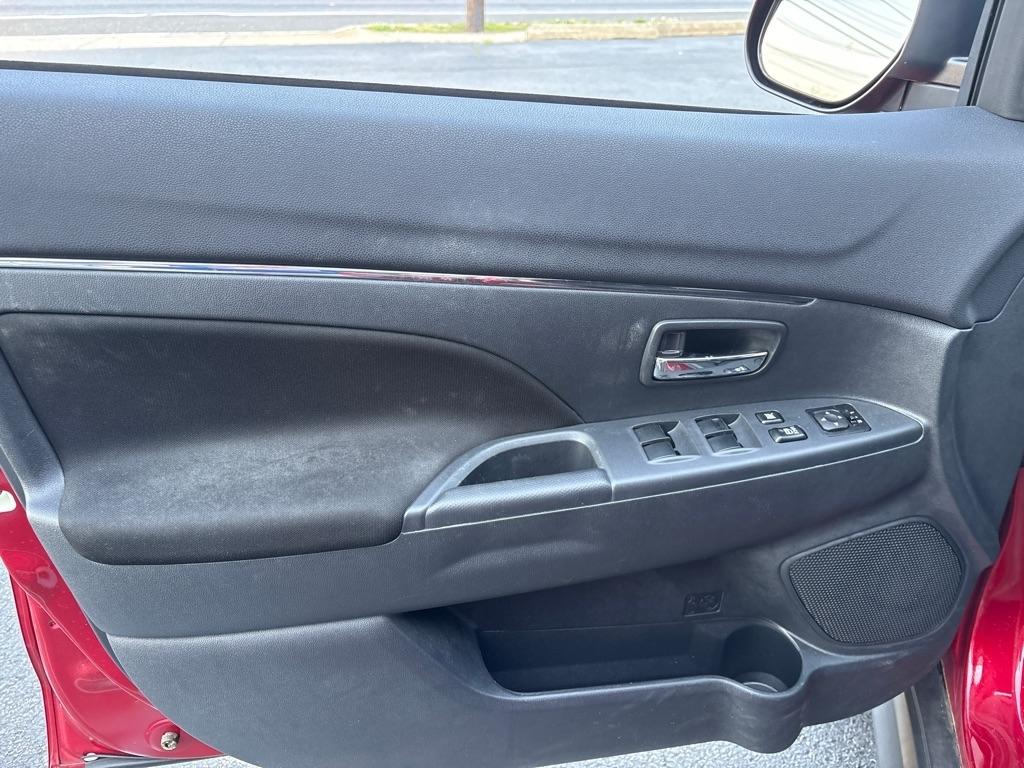 Mitsubishi Outlander Sport ES 2.0 CVT 2021