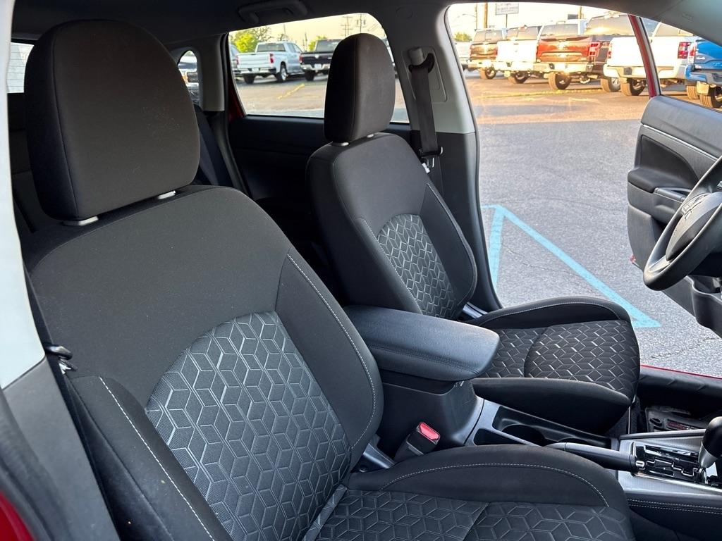 Mitsubishi Outlander Sport ES 2.0 CVT 2021