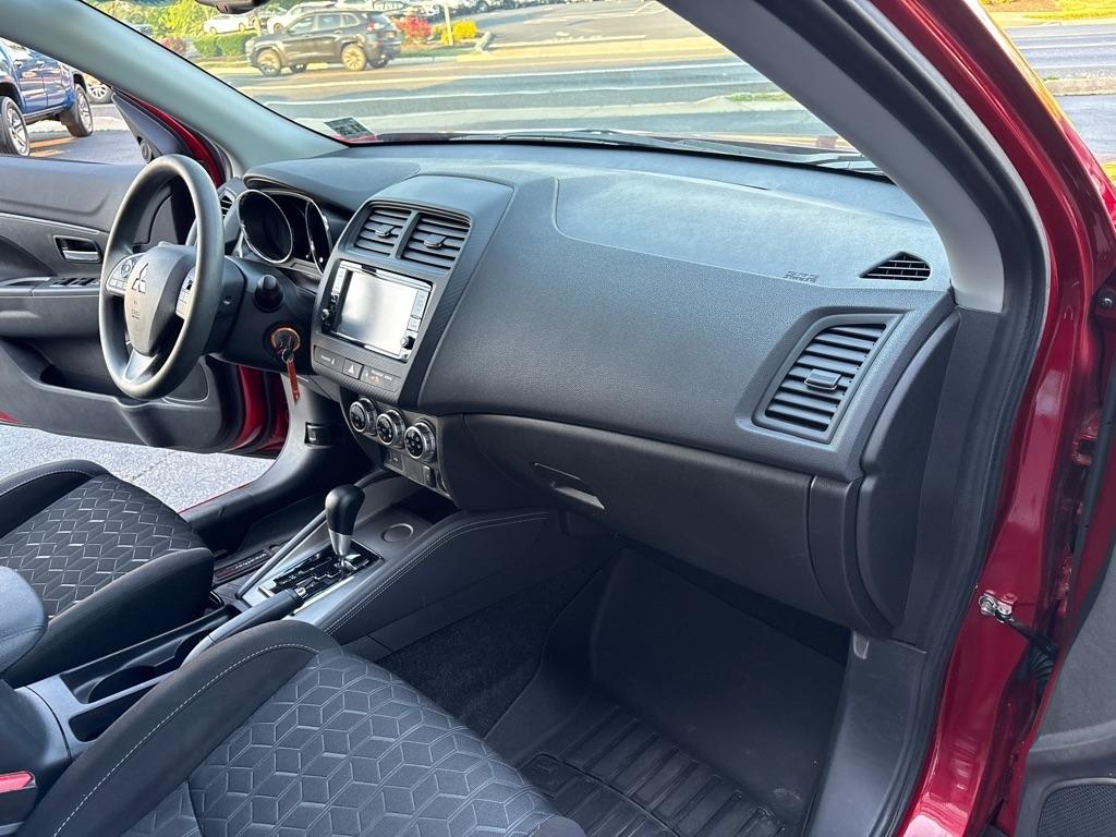 Mitsubishi Outlander Sport ES 2.0 CVT 2021