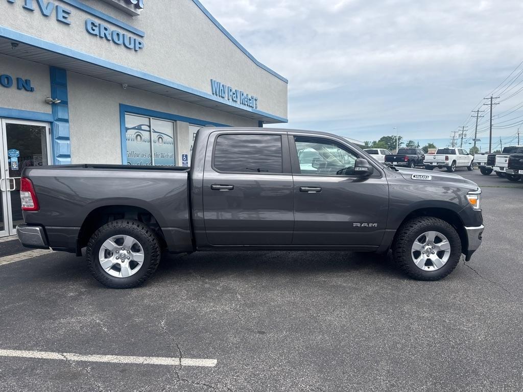RAM 1500 Big Horn 4x4 Crew Cab 5'7" Box 2021