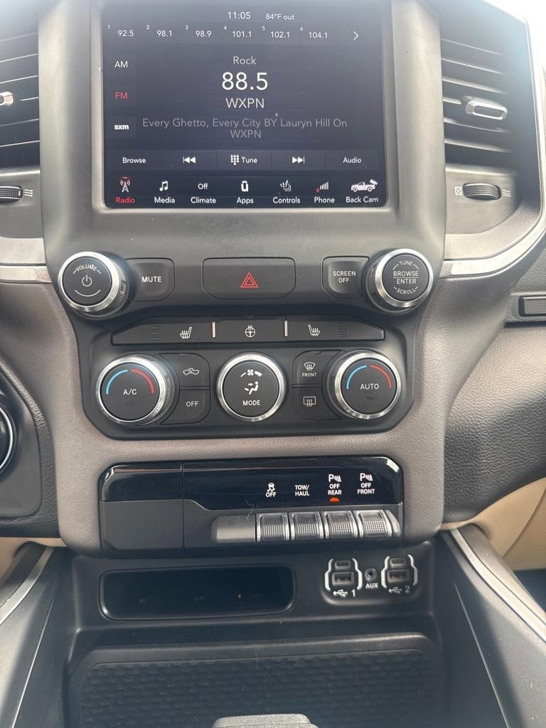 RAM 1500 Big Horn 4x4 Crew Cab 5'7" Box 2021