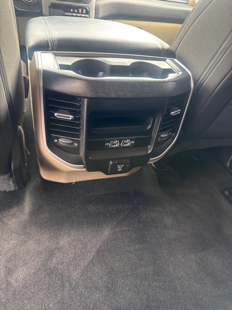 RAM 1500 Big Horn 4x4 Crew Cab 5'7" Box 2021