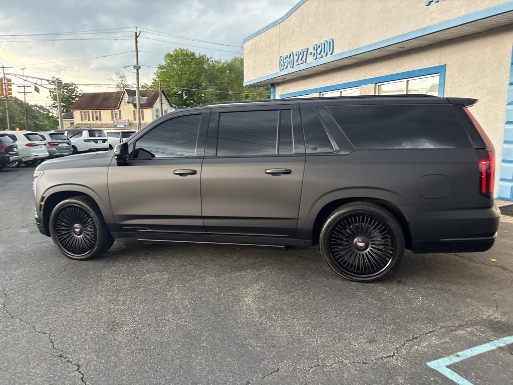 Cadillac Escalade ESV 4WD 4dr Premium Luxury 2025