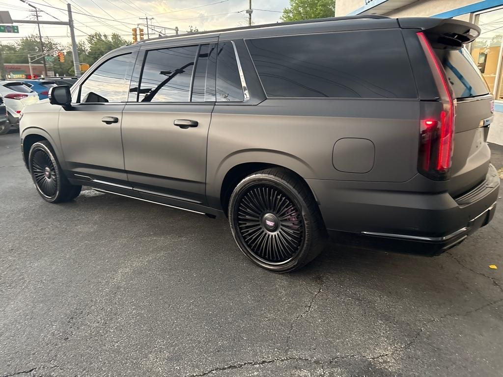 Cadillac Escalade ESV 4WD 4dr Premium Luxury 2025