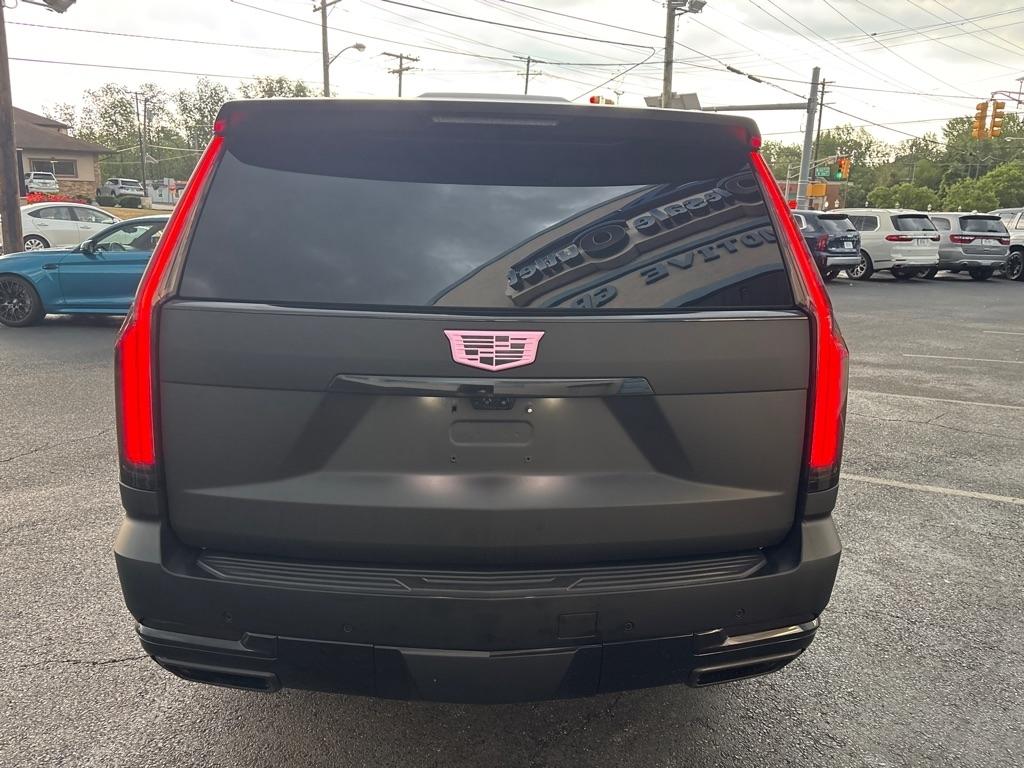 Cadillac Escalade ESV 4WD 4dr Premium Luxury 2025