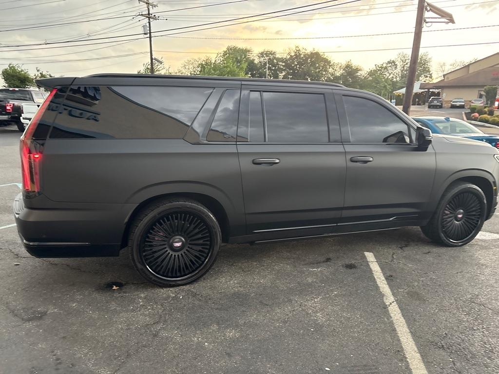 Cadillac Escalade ESV 4WD 4dr Premium Luxury 2025