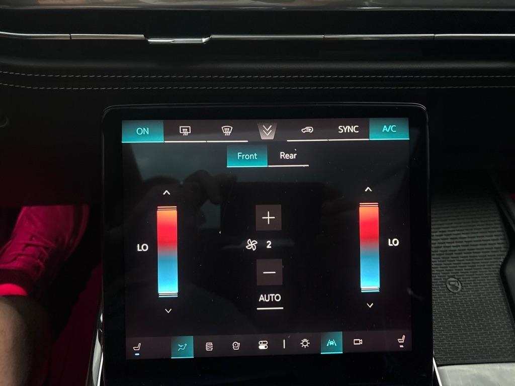 Cadillac Escalade ESV 4WD 4dr Premium Luxury 2025