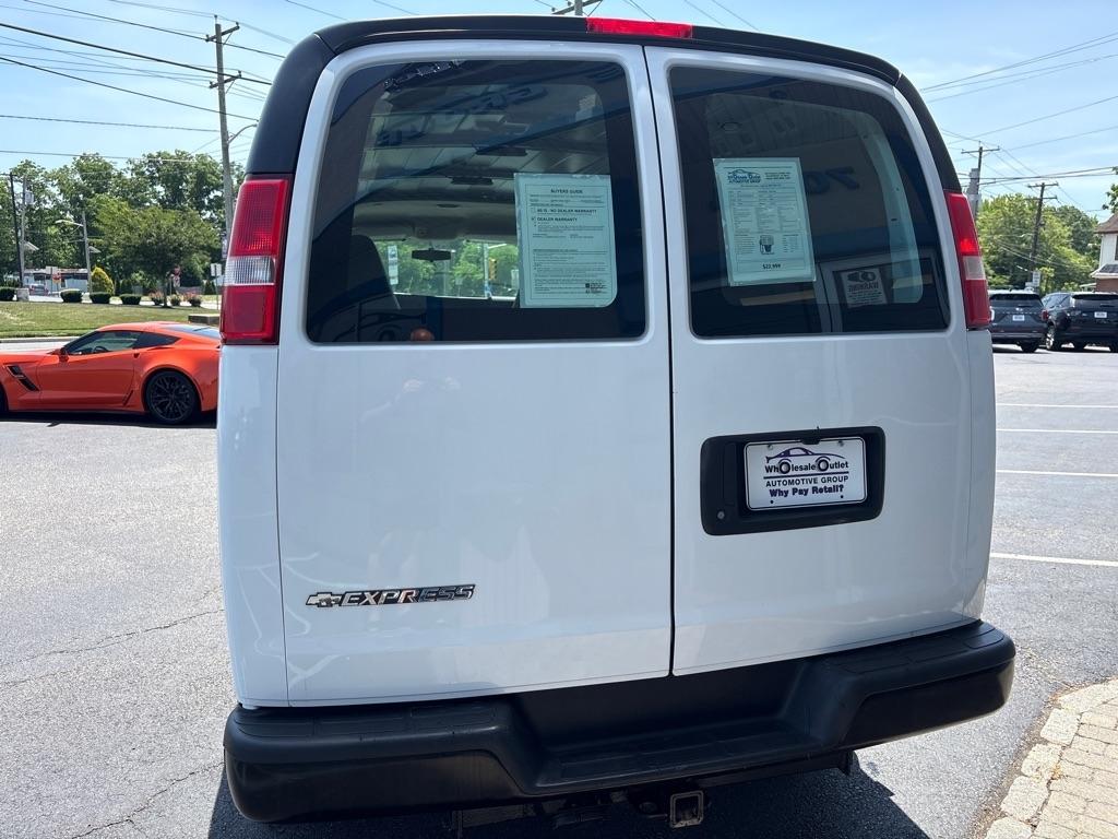 Chevrolet Express Cargo Van RWD 3500 135" 2017