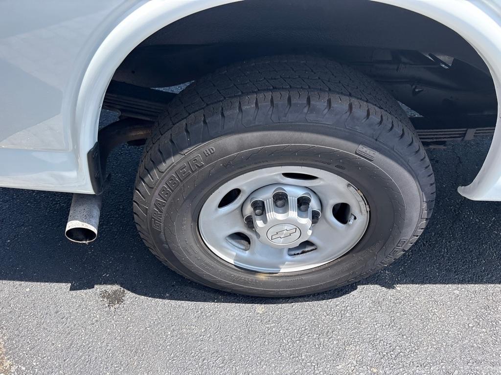 Chevrolet Express Cargo Van RWD 3500 135" 2017