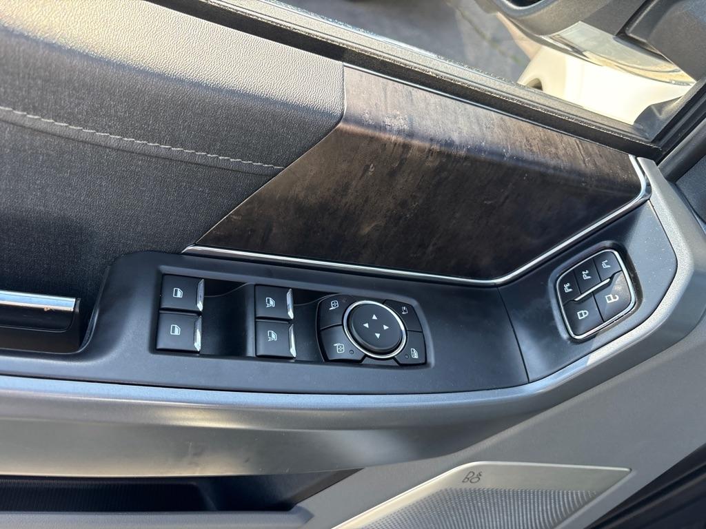 Ford F-150 XLT SuperCrew Short Bed 4WD 2022