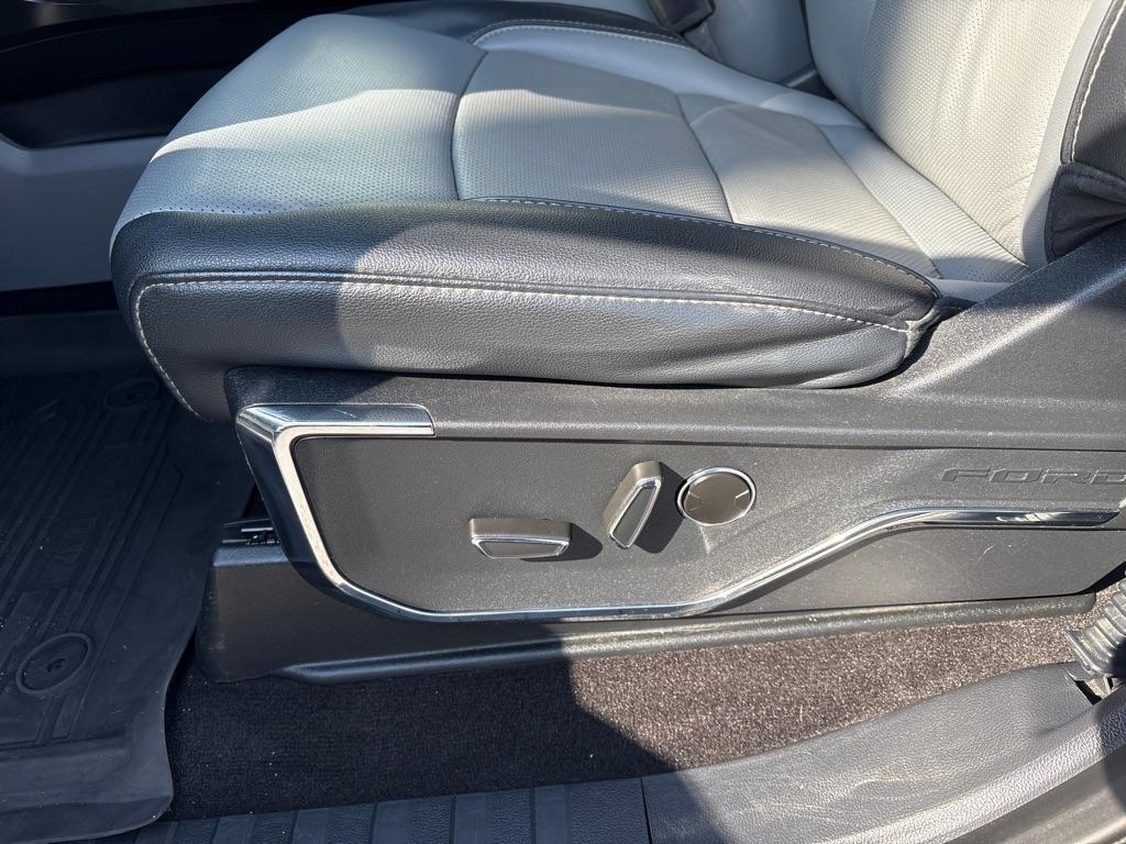 Ford F-150 XLT SuperCrew Short Bed 4WD 2022