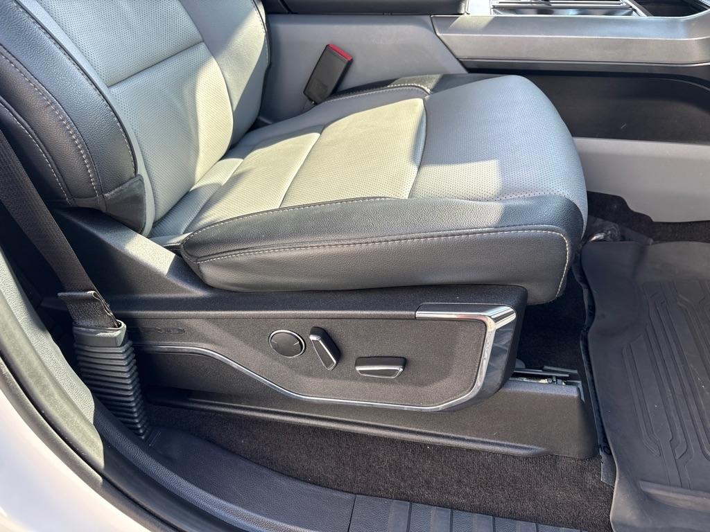 Ford F-150 XLT SuperCrew Short Bed 4WD 2022