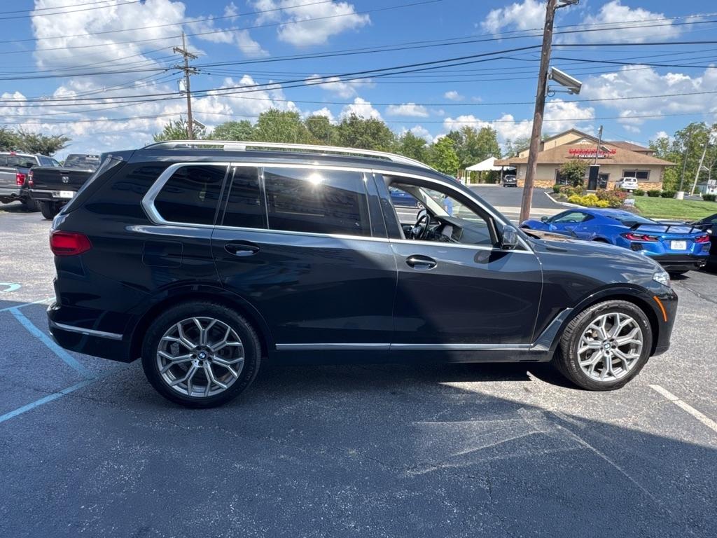 BMW X7 xDrive40i Sports Activity Vehicle 2020