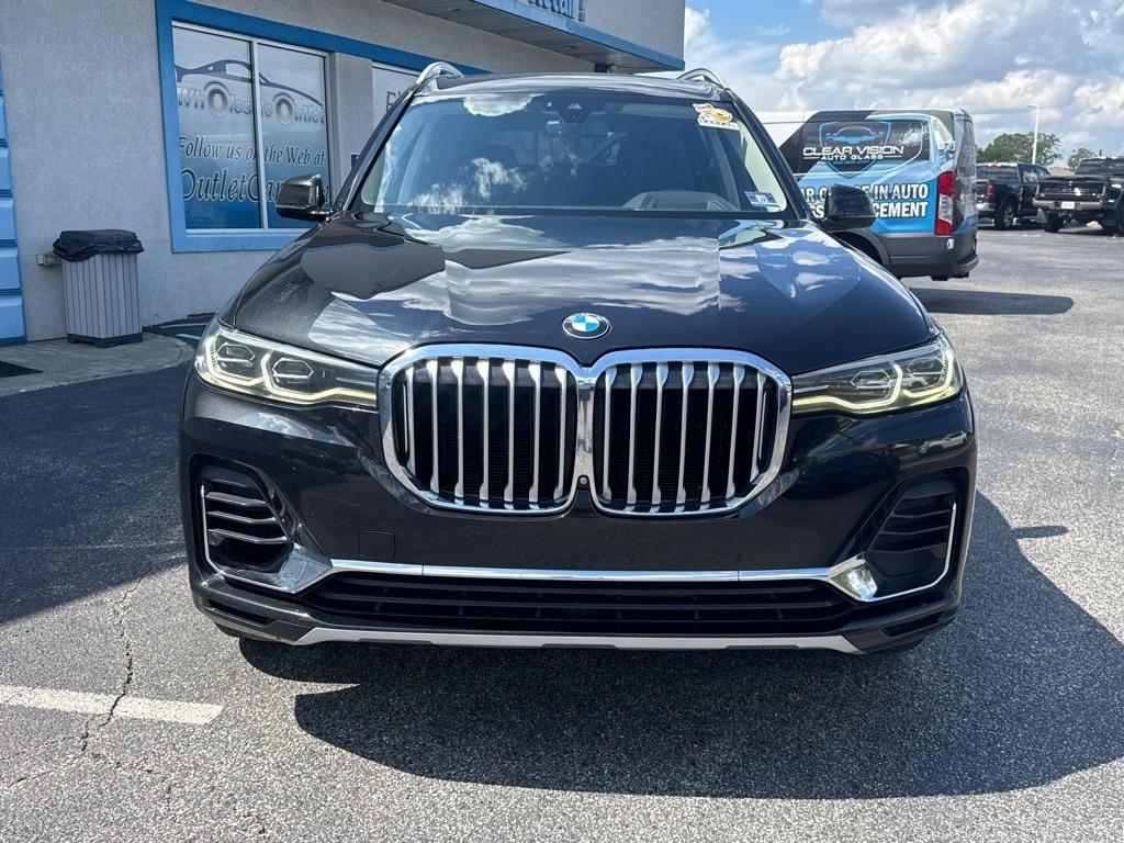 BMW X7 xDrive40i Sports Activity Vehicle 2020