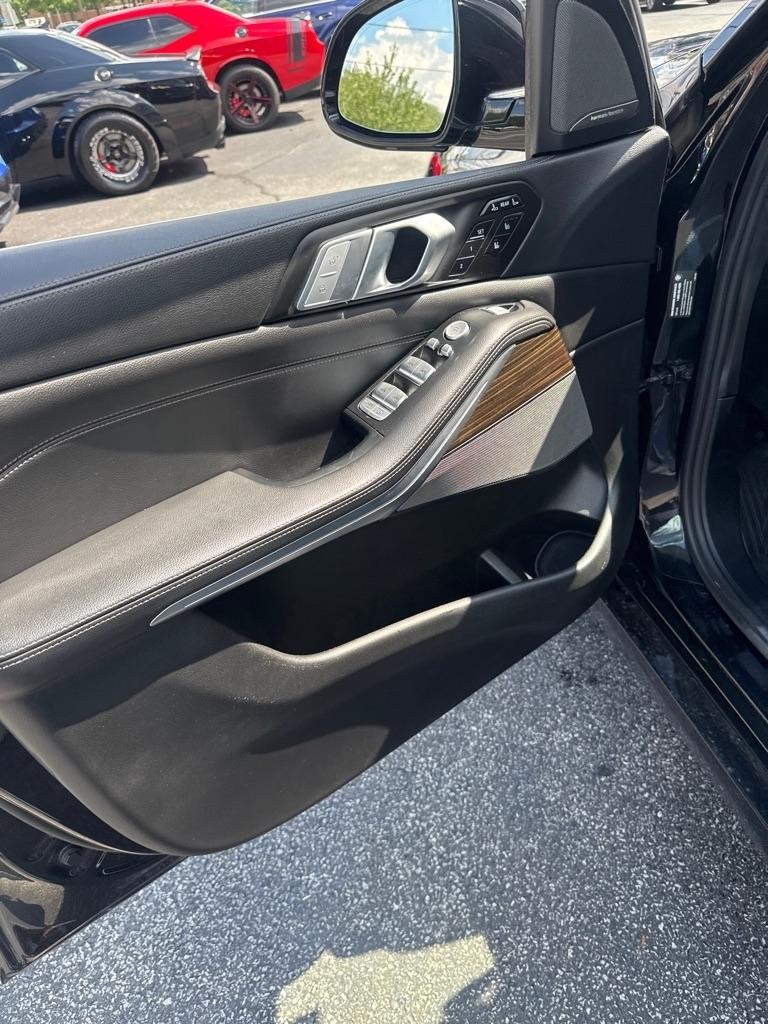 BMW X7 xDrive40i Sports Activity Vehicle 2020