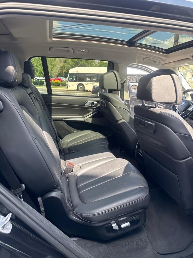 BMW X7 xDrive40i Sports Activity Vehicle 2020