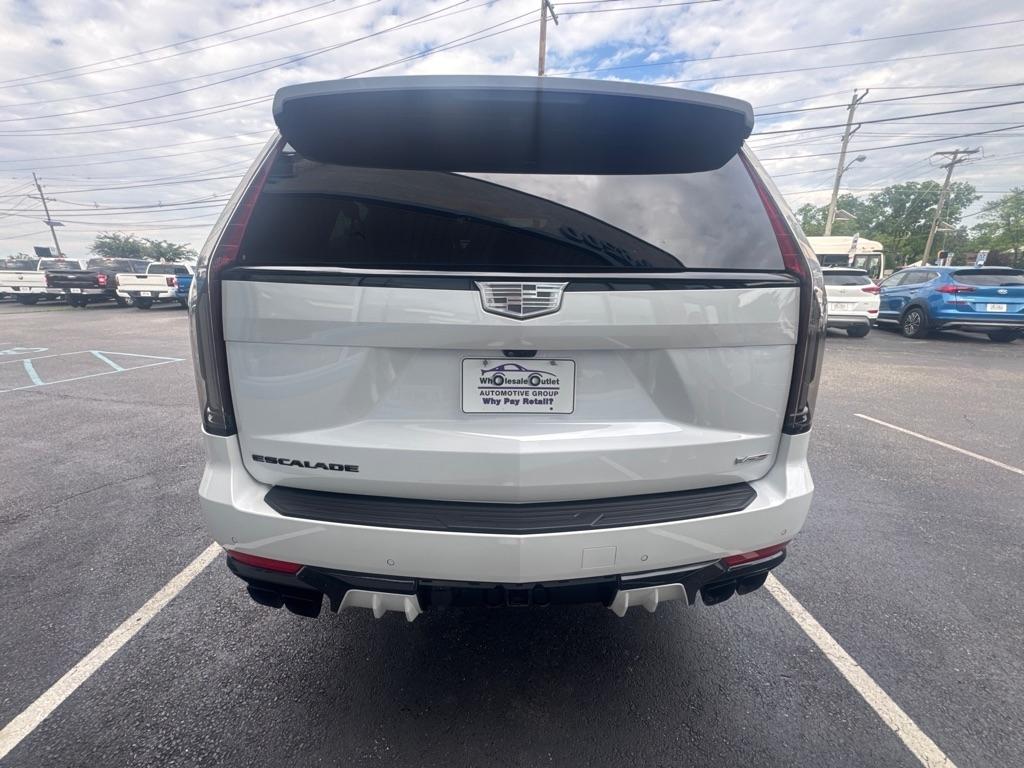 Cadillac Escalade ESV AWD 4dr V-Series 2024