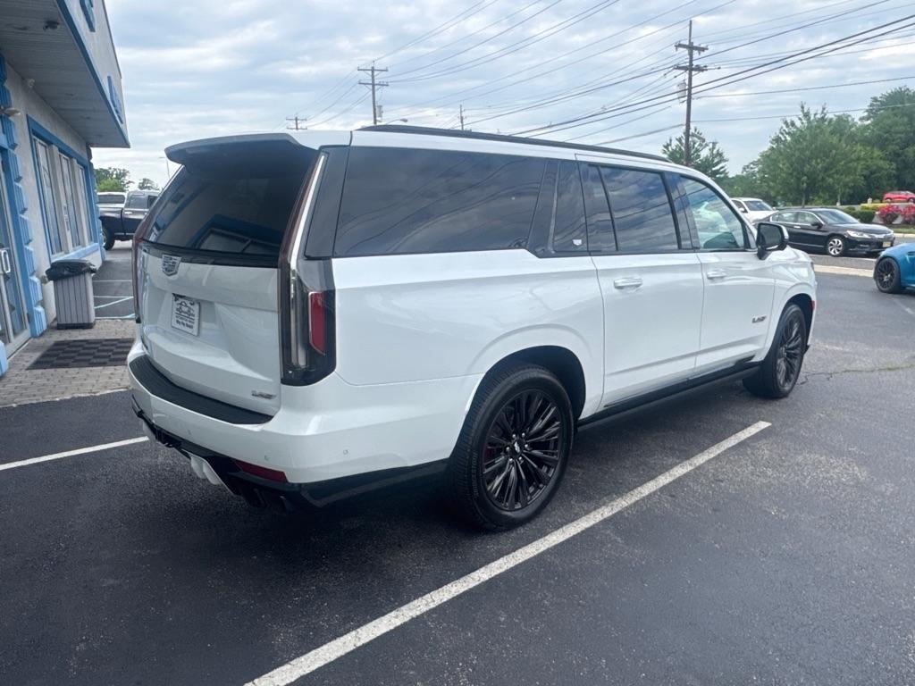 Cadillac Escalade ESV AWD 4dr V-Series 2024