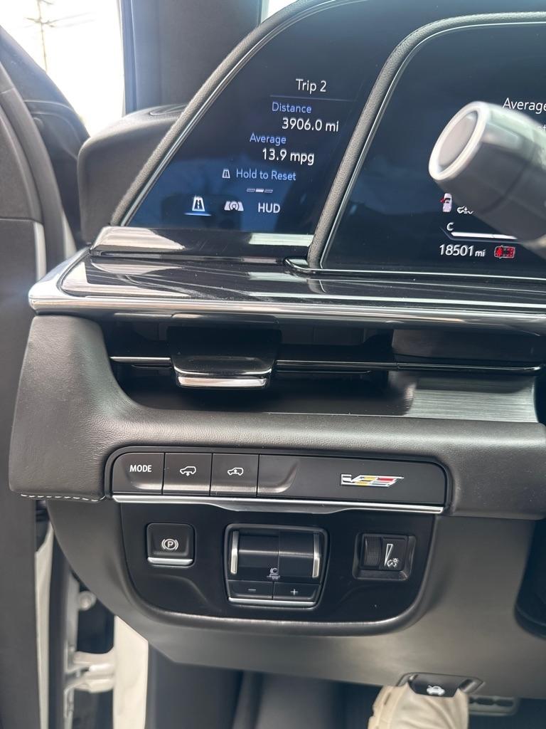 Cadillac Escalade ESV AWD 4dr V-Series 2024