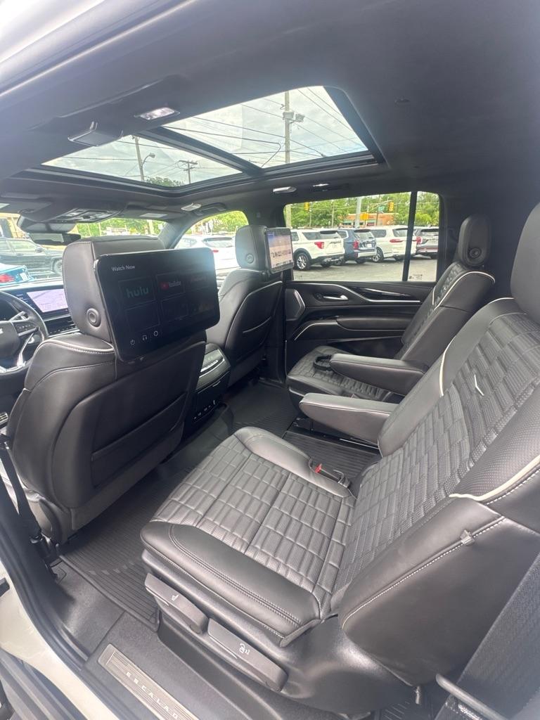 Cadillac Escalade ESV AWD 4dr V-Series 2024