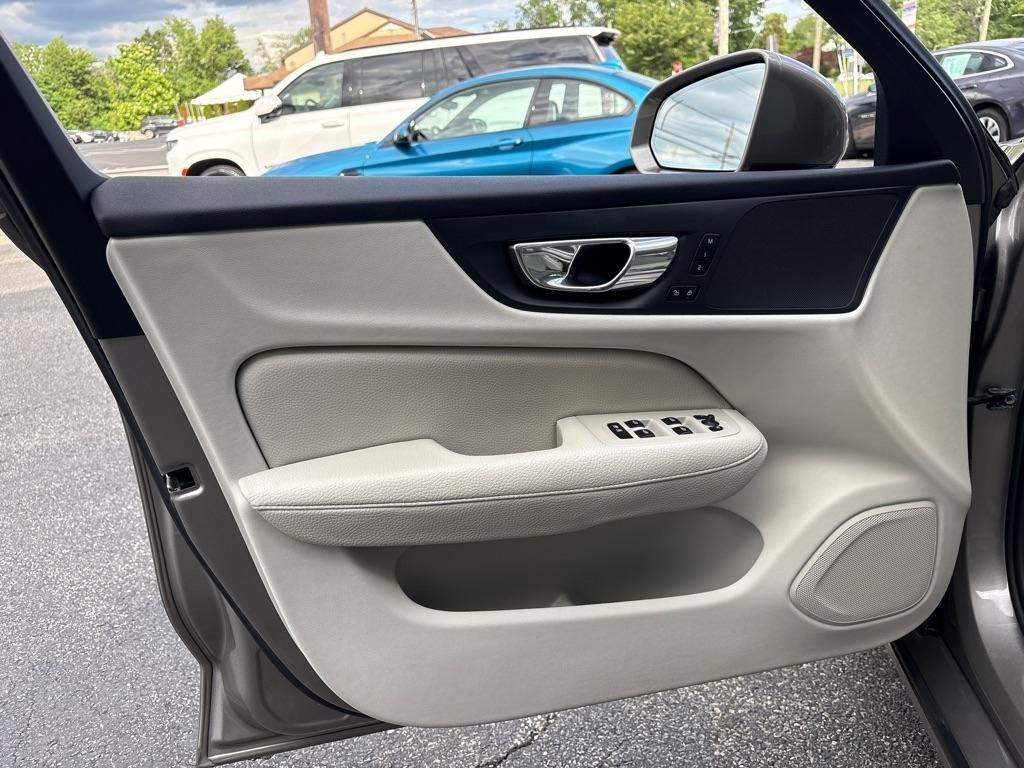 Volvo S60 T6 AWD Momentum 2019