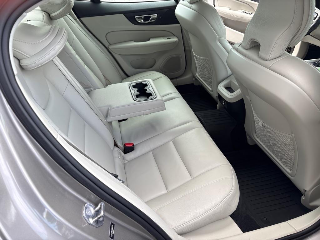 Volvo S60 T6 AWD Momentum 2019