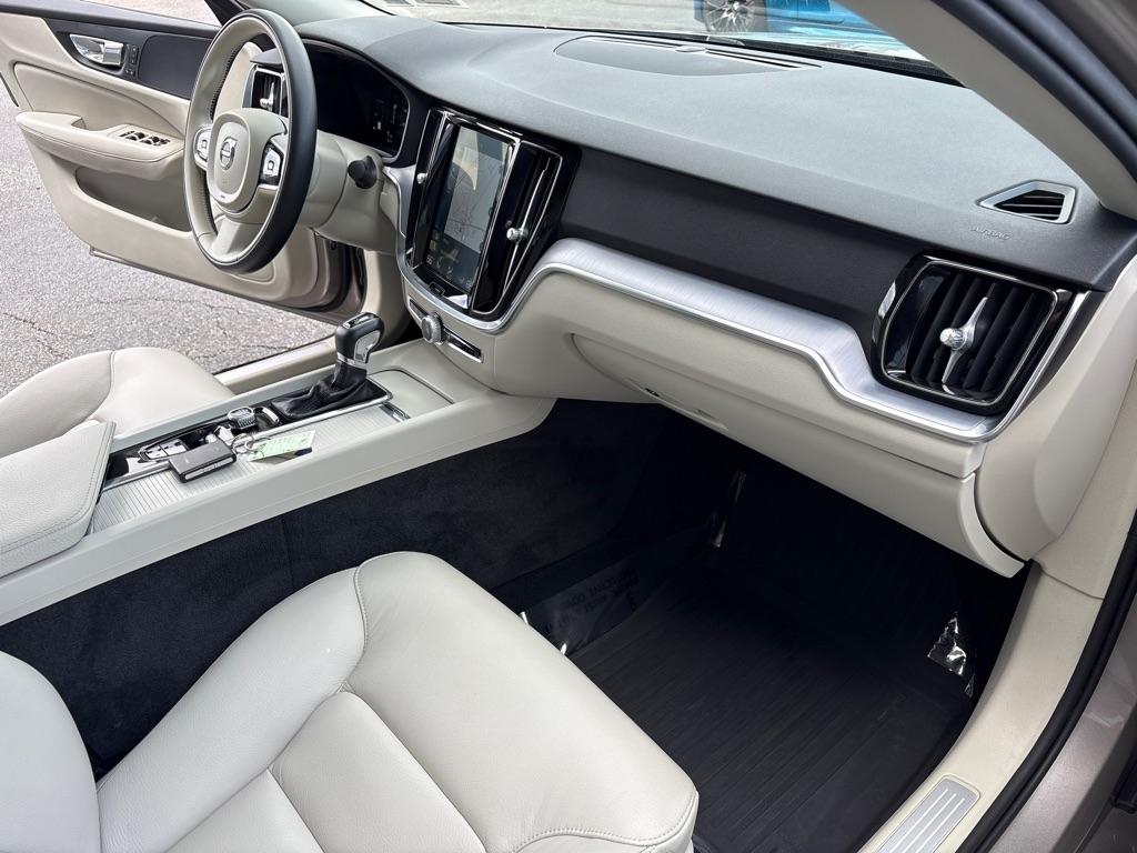 Volvo S60 T6 AWD Momentum 2019