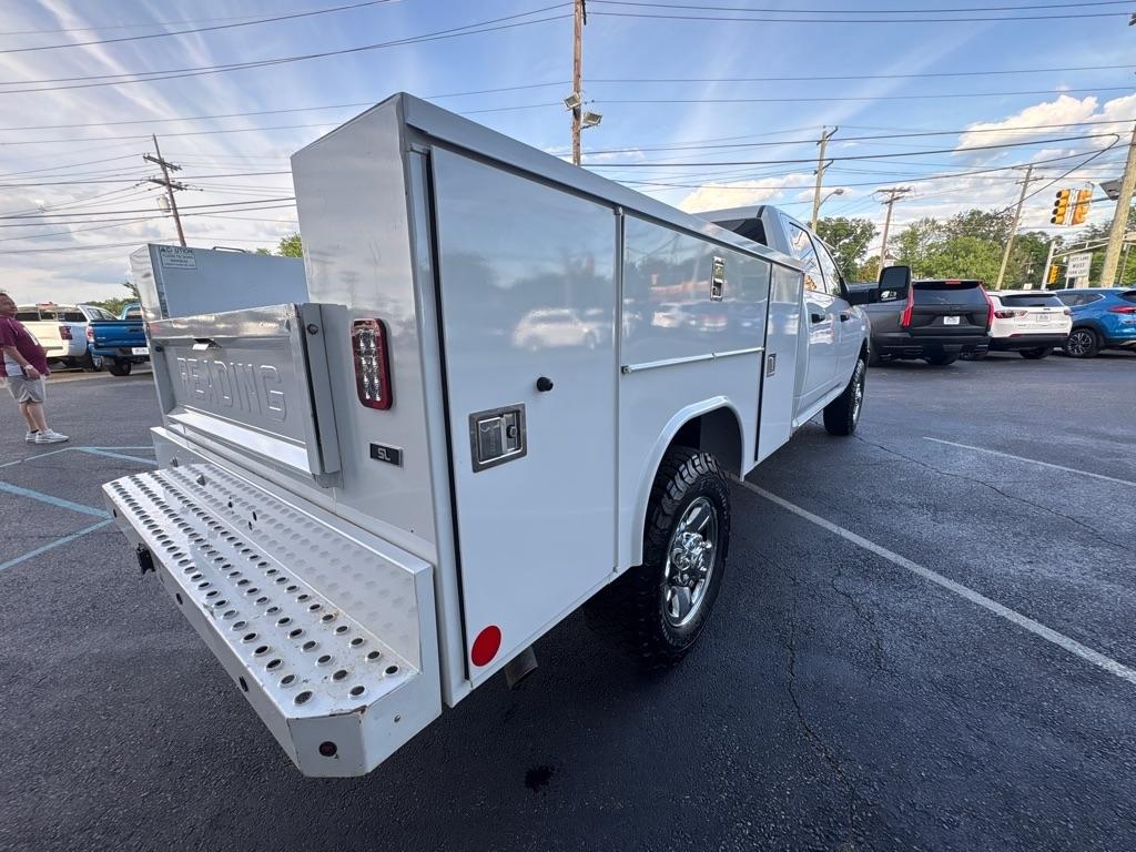RAM 3500 Tradesman 4x4 Crew Cab 8' Box 2023