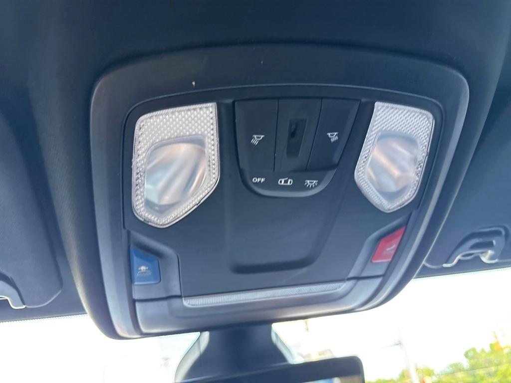RAM 3500 Tradesman 4x4 Crew Cab 8' Box 2023
