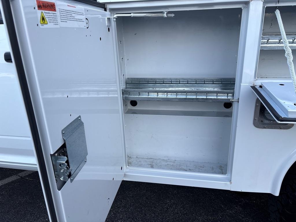 RAM 3500 Tradesman 4x4 Crew Cab 8' Box 2023