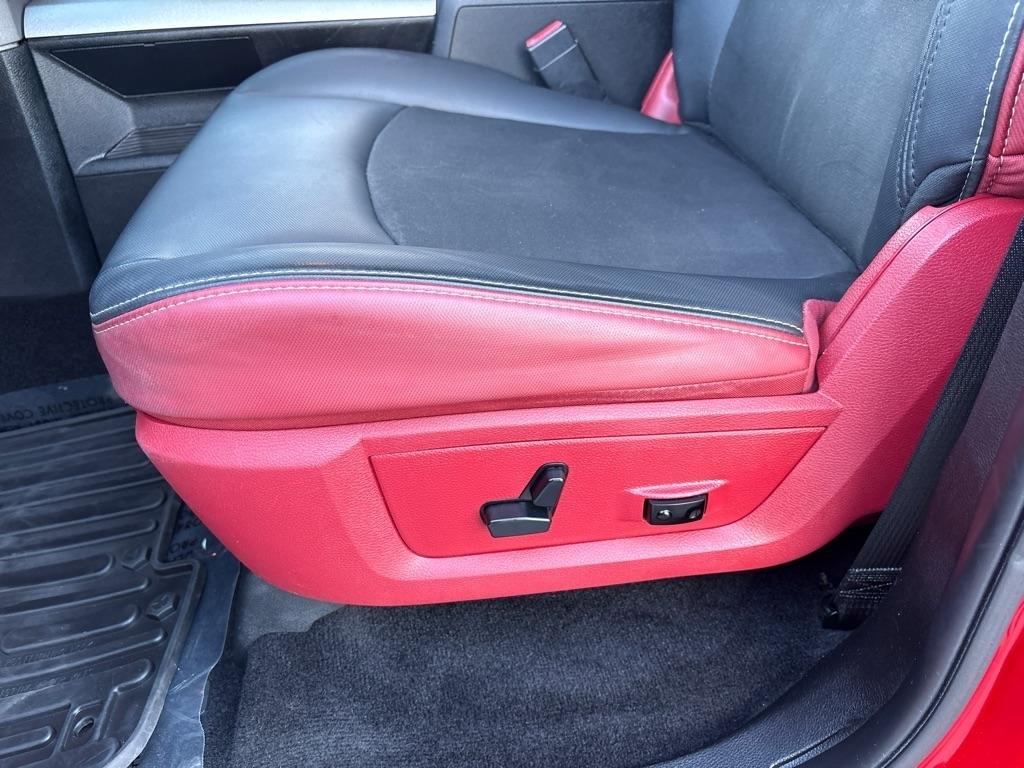 RAM 1500 Rebel 4x4 Crew Cab 5'7" Box 2017