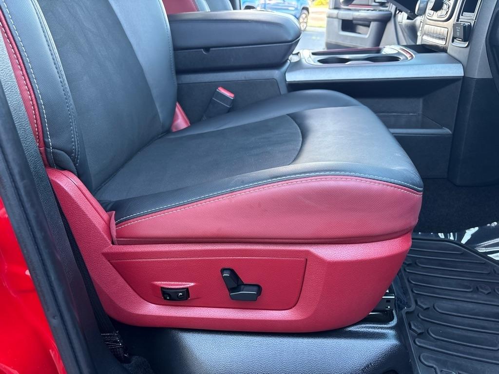 RAM 1500 Rebel 4x4 Crew Cab 5'7" Box 2017