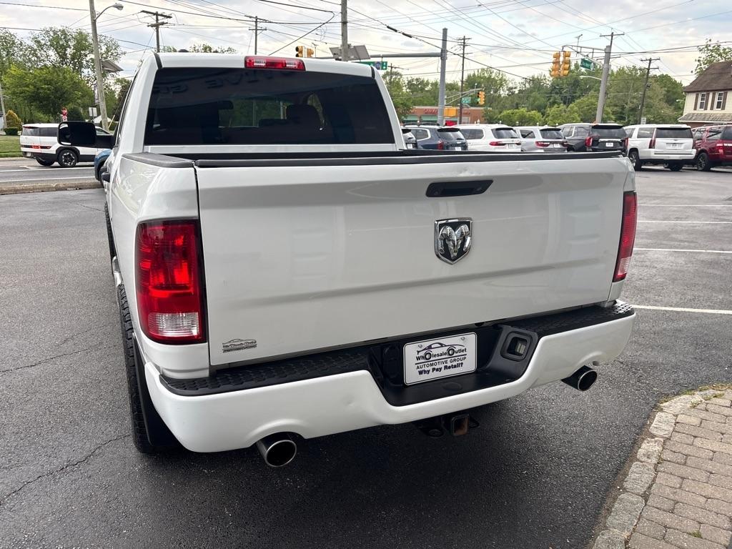 RAM 1500 2WD Crew Cab 140.5" Express 2015