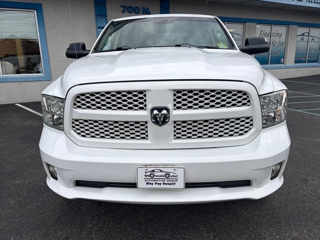 RAM 1500 2WD Crew Cab 140.5" Express 2015