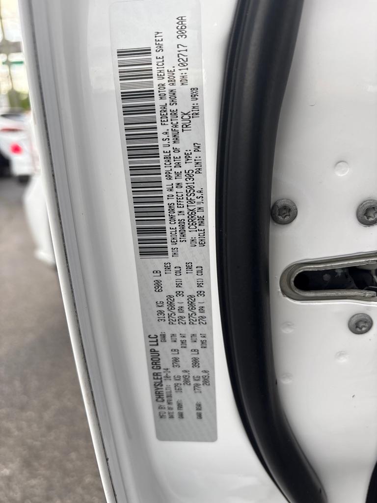 RAM 1500 2WD Crew Cab 140.5" Express 2015