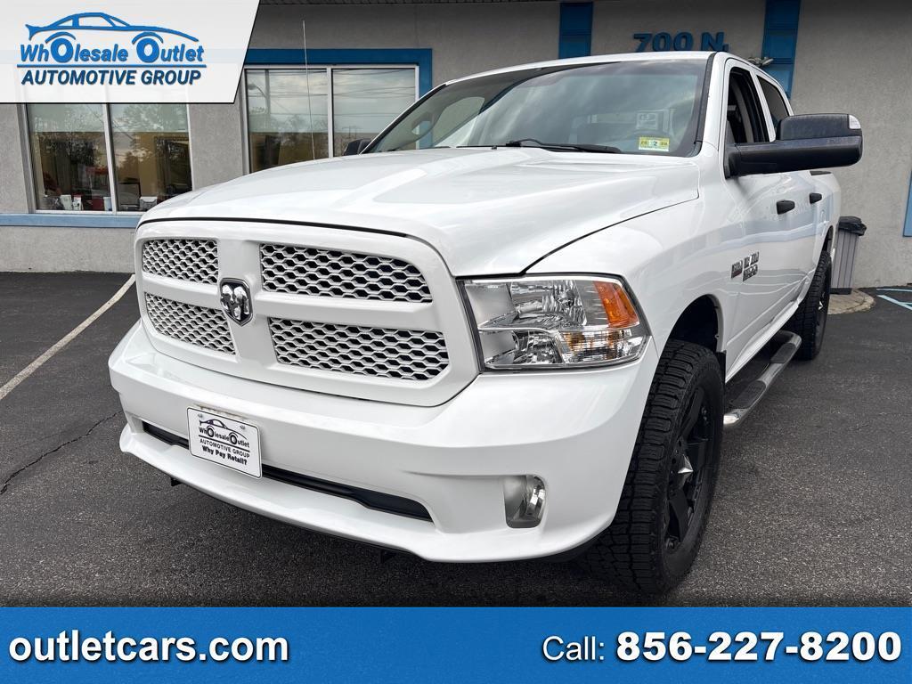 RAM 1500 2WD Crew Cab 140.5" Express 2015