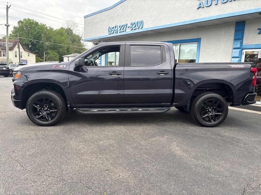 Chevrolet Silverado 1500 4WD Crew Cab 147" Custom Trail Boss 2022