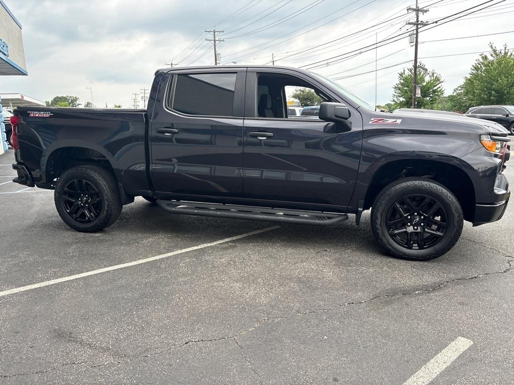 Chevrolet Silverado 1500 4WD Crew Cab 147" Custom Trail Boss 2022