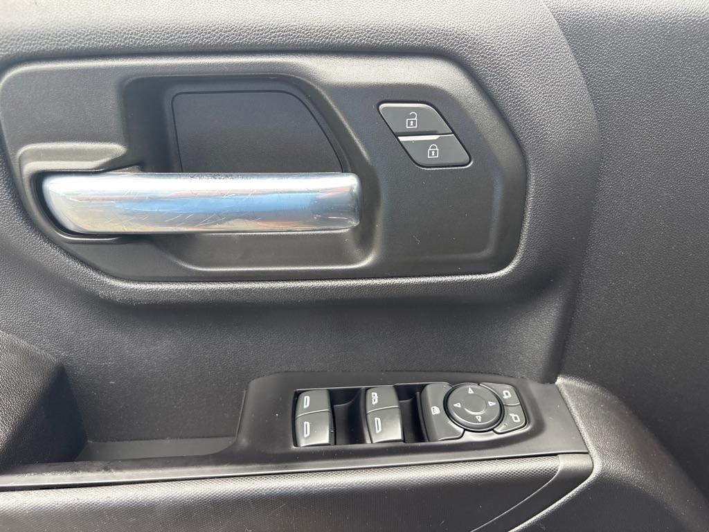 Chevrolet Silverado 1500 4WD Crew Cab 147" Custom Trail Boss 2022
