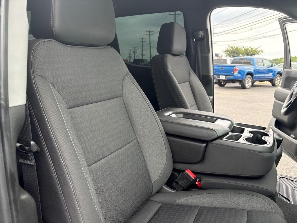Chevrolet Silverado 1500 4WD Crew Cab 147" Custom Trail Boss 2022