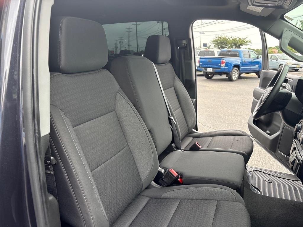Chevrolet Silverado 1500 4WD Crew Cab 147" Custom Trail Boss 2022