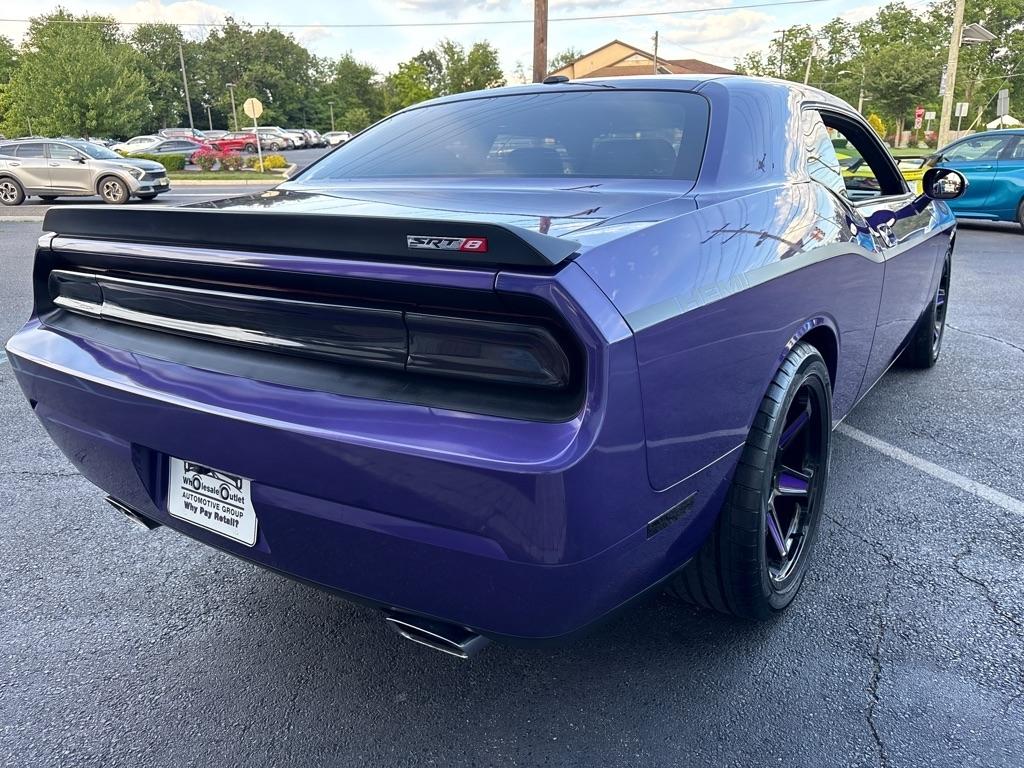 Dodge Challenger 2dr Cpe SRT8 2010