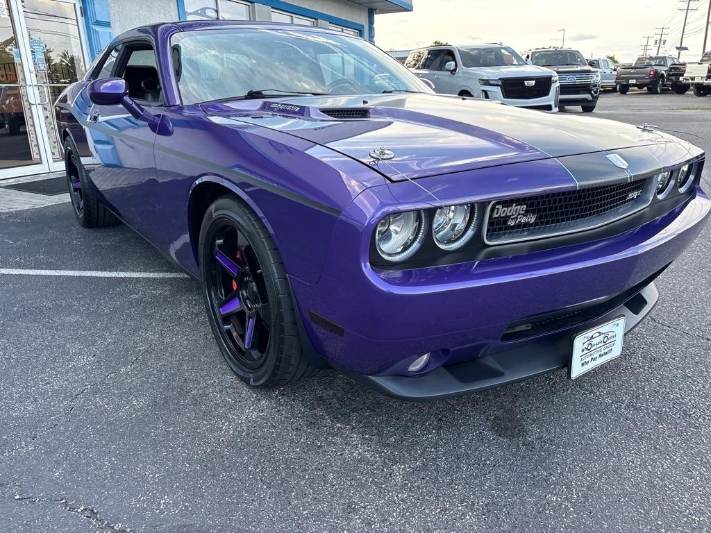 Dodge Challenger 2dr Cpe SRT8 2010