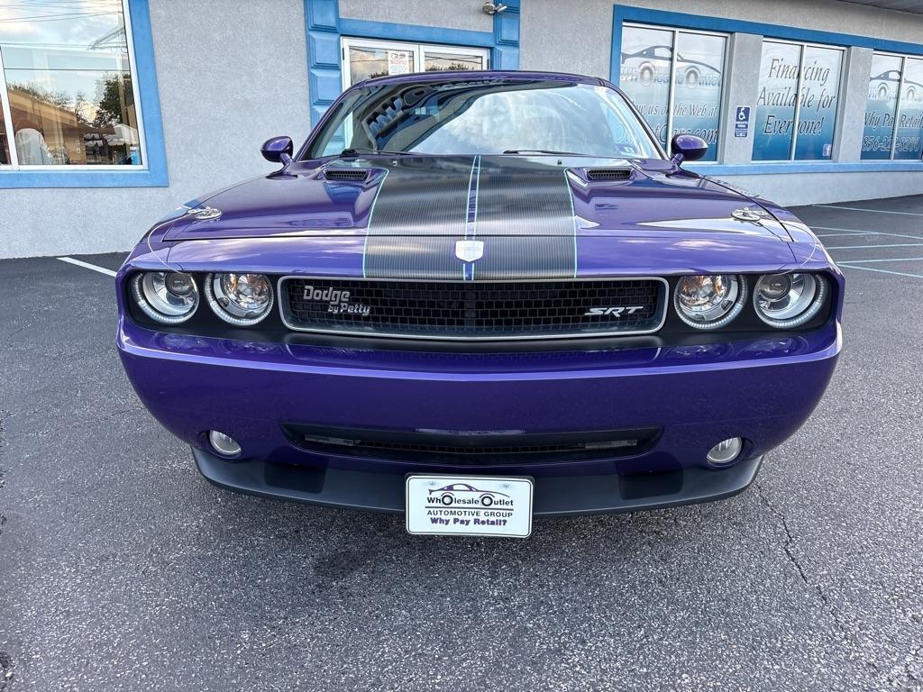 Dodge Challenger 2dr Cpe SRT8 2010