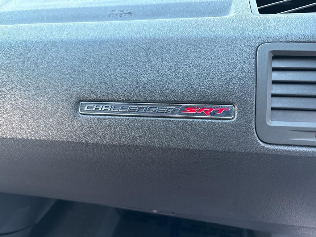 Dodge Challenger 2dr Cpe SRT8 2010