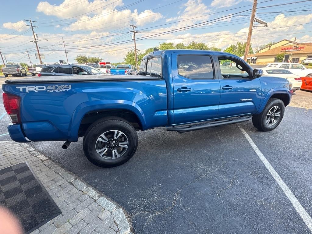 Toyota Tacoma 4WD Double Cab LB V6 AT TRD Off Road (Natl) 2016